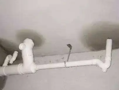 鲁甸卫生间测漏水的几种情景